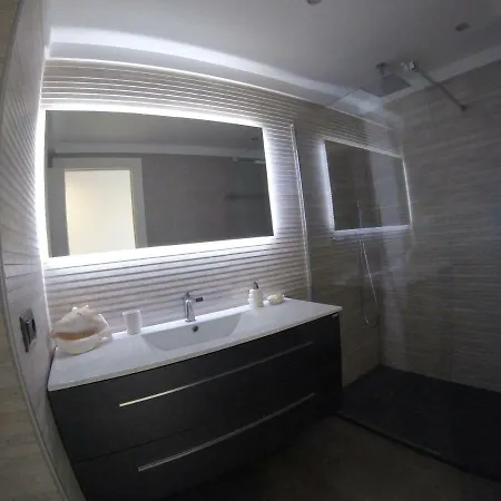 Marina Mar פלטחה ד'ארו